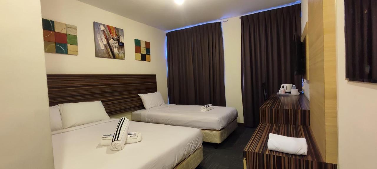 Hotel Sara'S Inn, Shah Alam Exterior photo